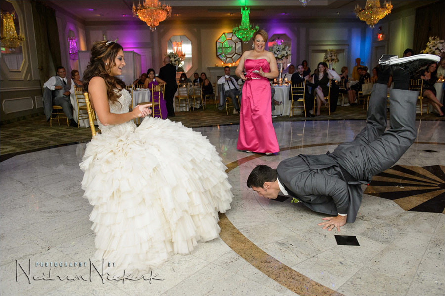 Bounce flash photography at wedding receptions - Tangents