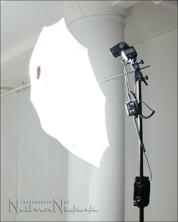 Simple lighting setup for home studio photography - Tangents