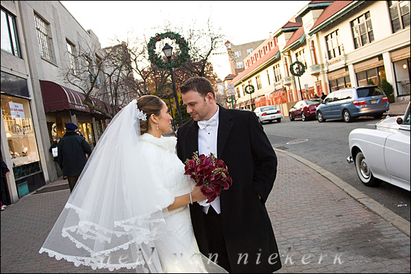 Bounce flash outdoors with a reflector - Tangents