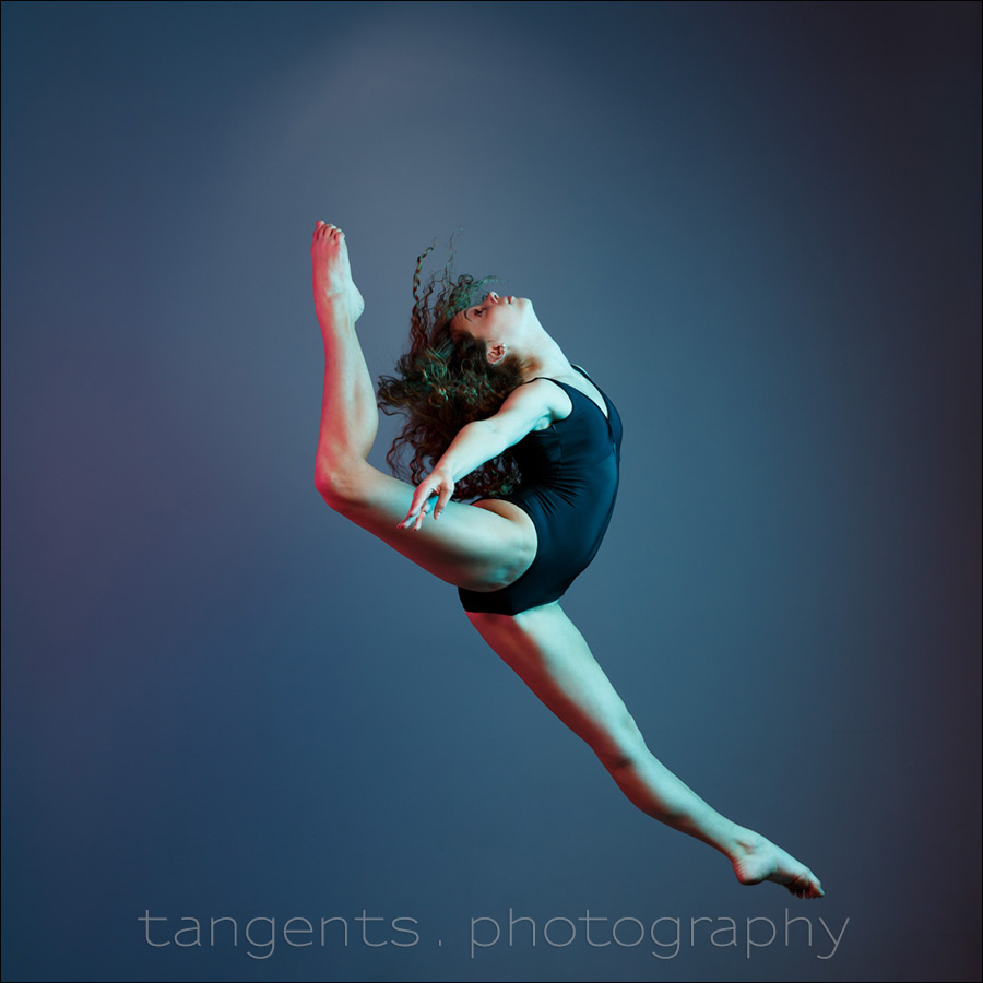 Studio photo session with a dancer - gelled flash - Tangents