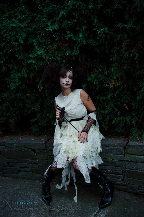 photo shoot: haunted fashion (using video lights) - Tangents