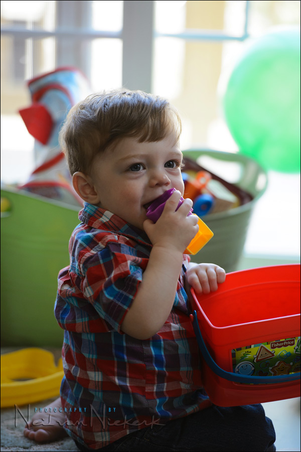 10 simple tips for photographing your child jumping on the bed