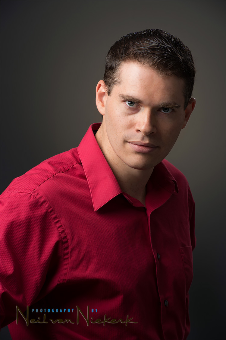Headshot photography: Studio lighting - Westcott Eyelighter - Tangents